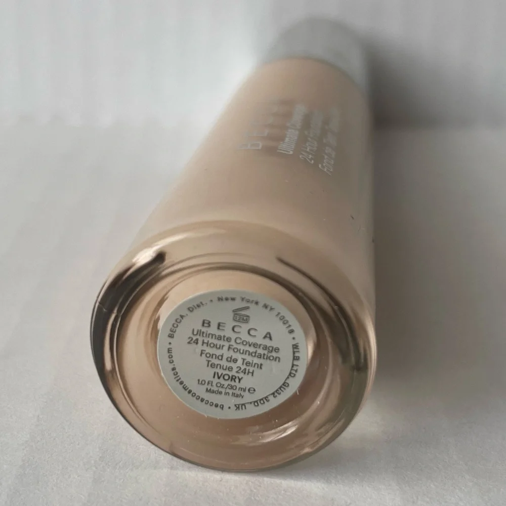 BECCA Ultimate Coverage 24-Hour Foundation - Ivory